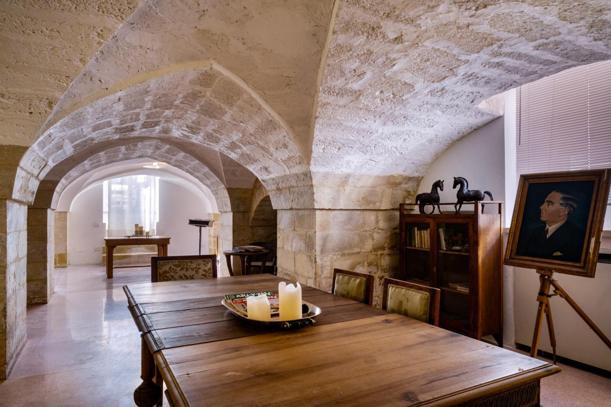 מינרווינו די ל'צה Dimora Del Vescovo Art Boutique Hotel מראה חיצוני תמונה