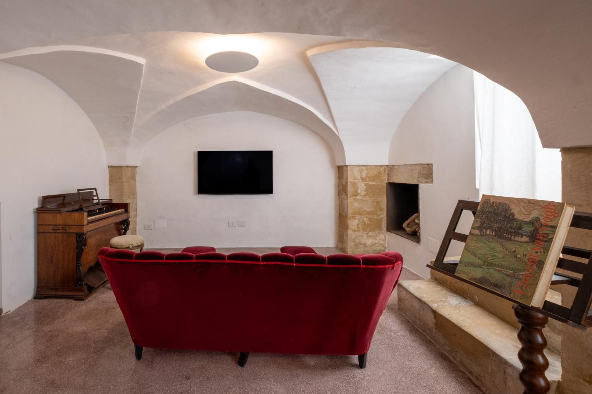 מינרווינו די ל'צה Dimora Del Vescovo Art Boutique Hotel מראה חיצוני תמונה
