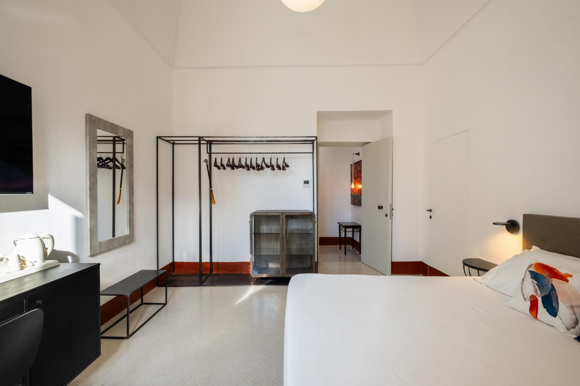 מינרווינו די ל'צה Dimora Del Vescovo Art Boutique Hotel מראה חיצוני תמונה