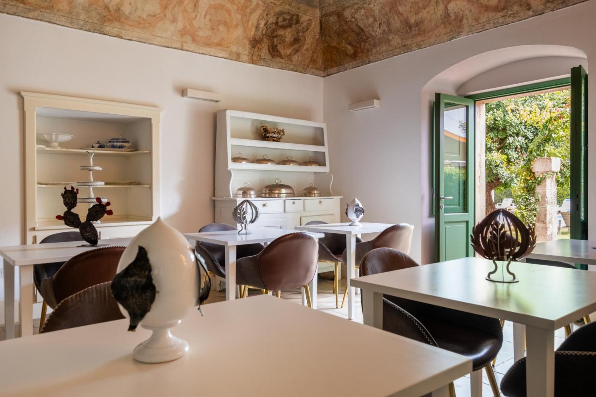 מינרווינו די ל'צה Dimora Del Vescovo Art Boutique Hotel מראה חיצוני תמונה